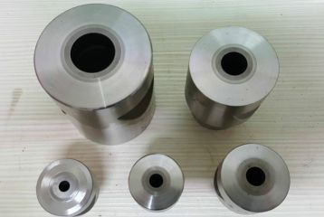 Tungsten Carbide Shear Dies